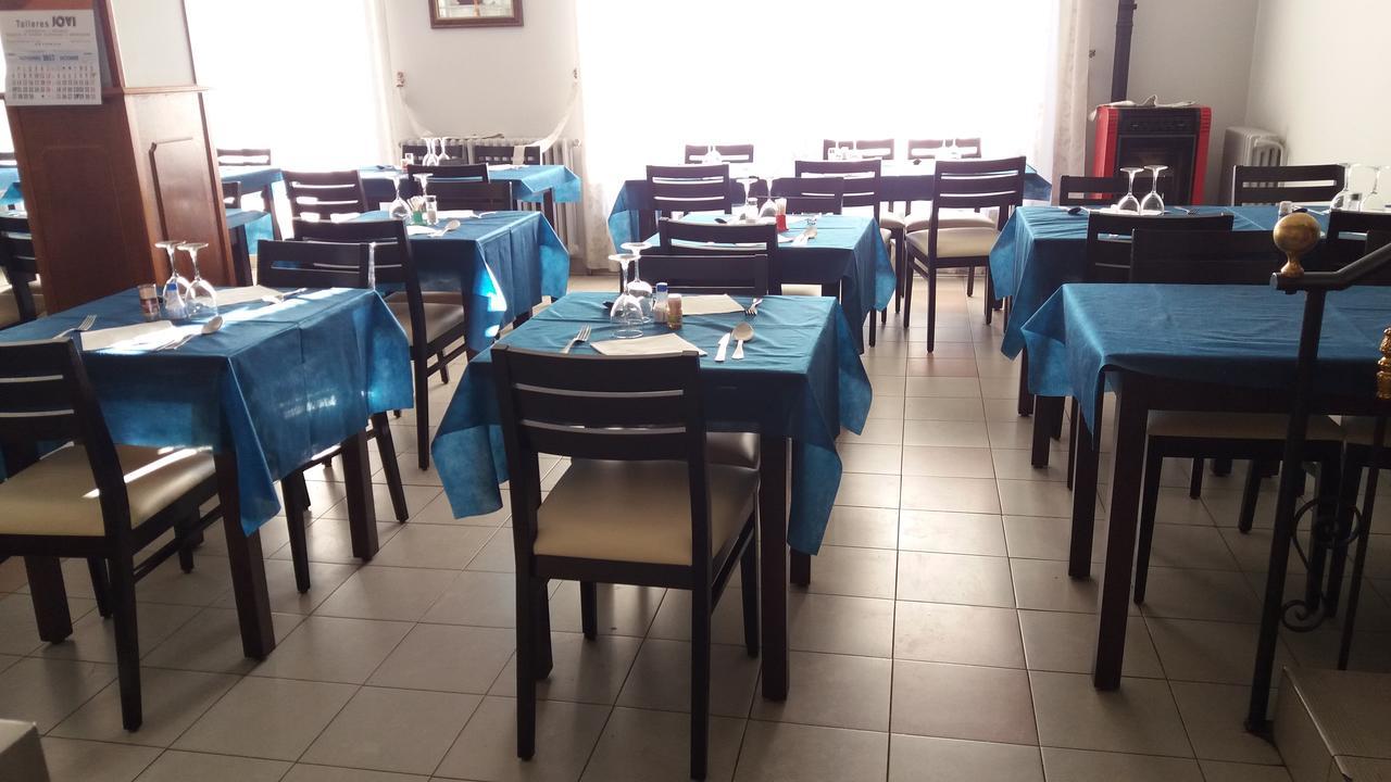 Hostal Residencia Delfin Astorga Extérieur photo
